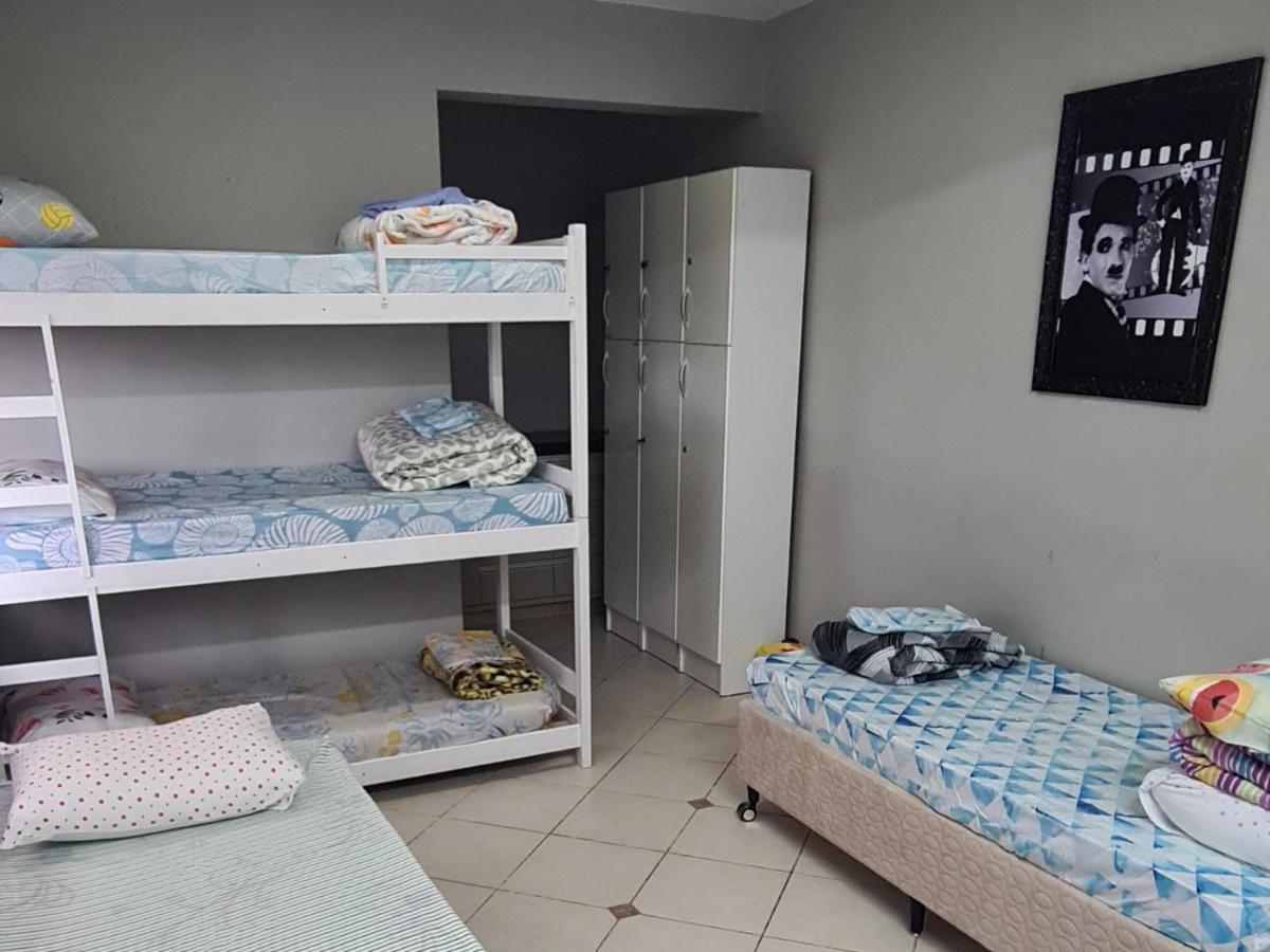 בלומנאו Hostel Oktoberfest Casa Laranja מראה חיצוני תמונה